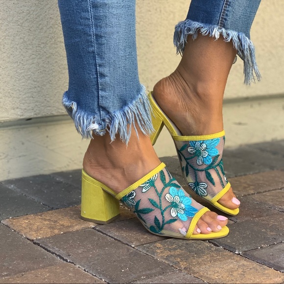 Brisbane Floral Mesh Embroidered Block Heel Mule - Picture 2 of 8
